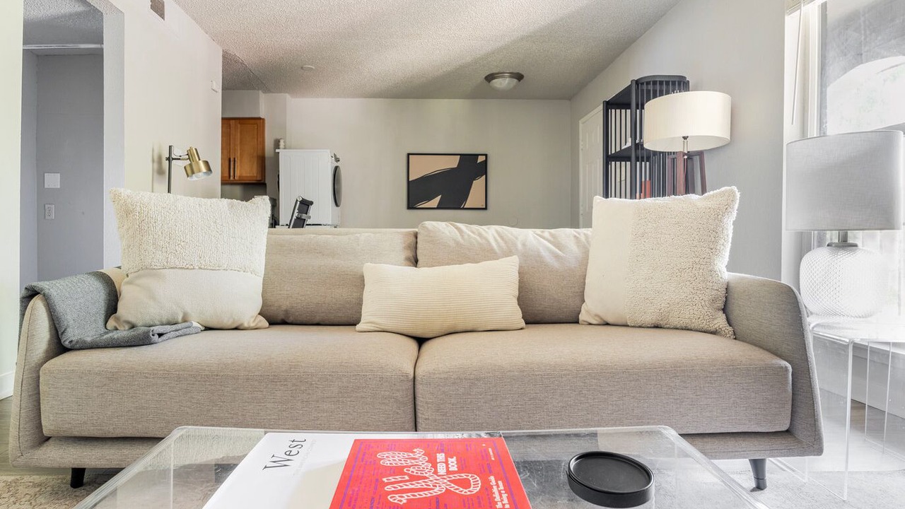 Photo of Livingroom in Cherrywood