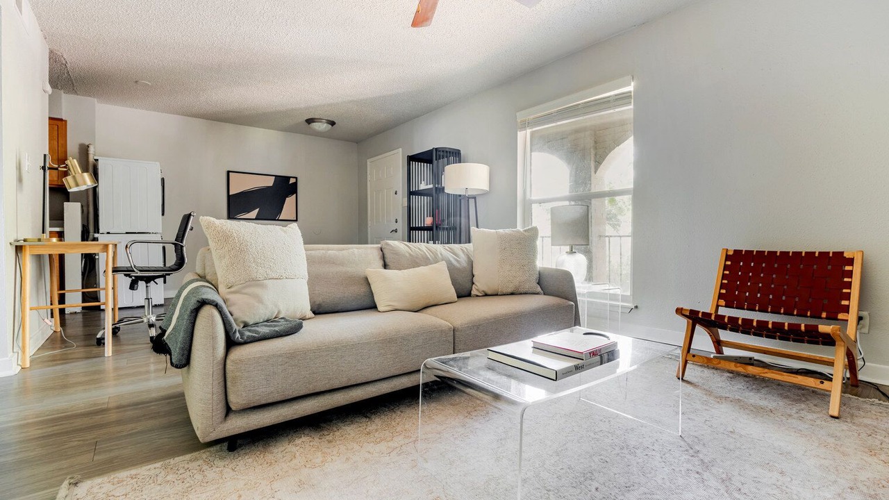 Photo of Livingroom in Cherrywood