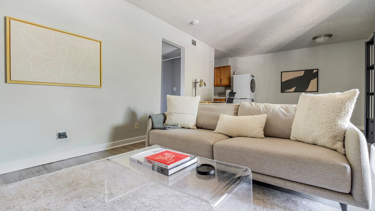 Photo of Livingroom in Cherrywood