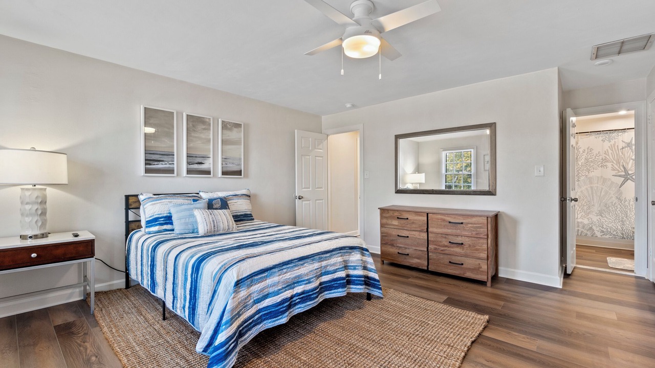 Photo of Bedroom in Chic's Beach