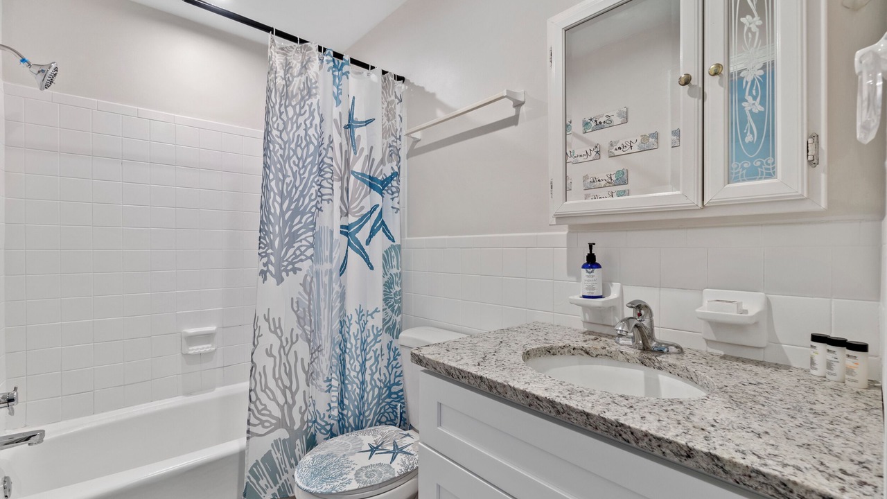 Photo of Bathroom in Chic's Beach