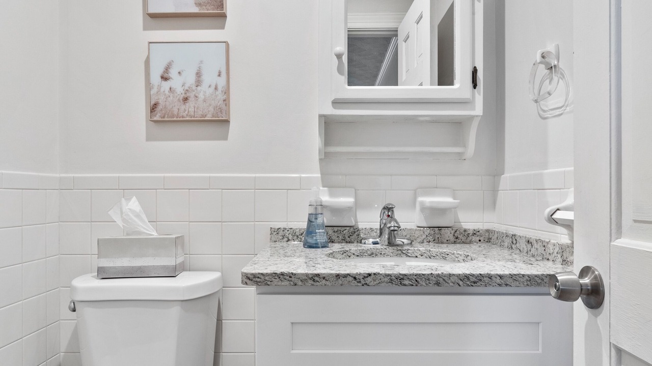 Photo of Bathroom in Chic's Beach