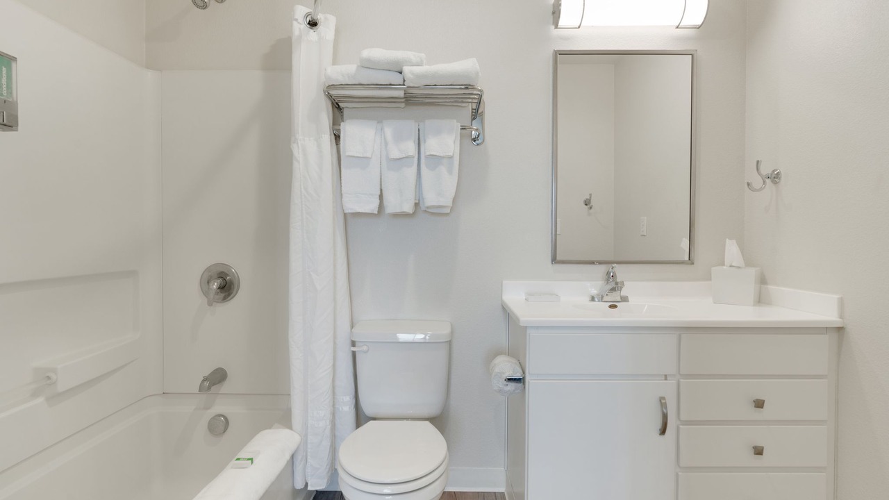Photo of Bathroom in Far North Central