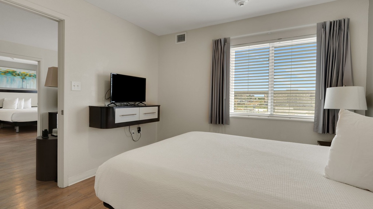 Photo of Bedroom in Far North Central