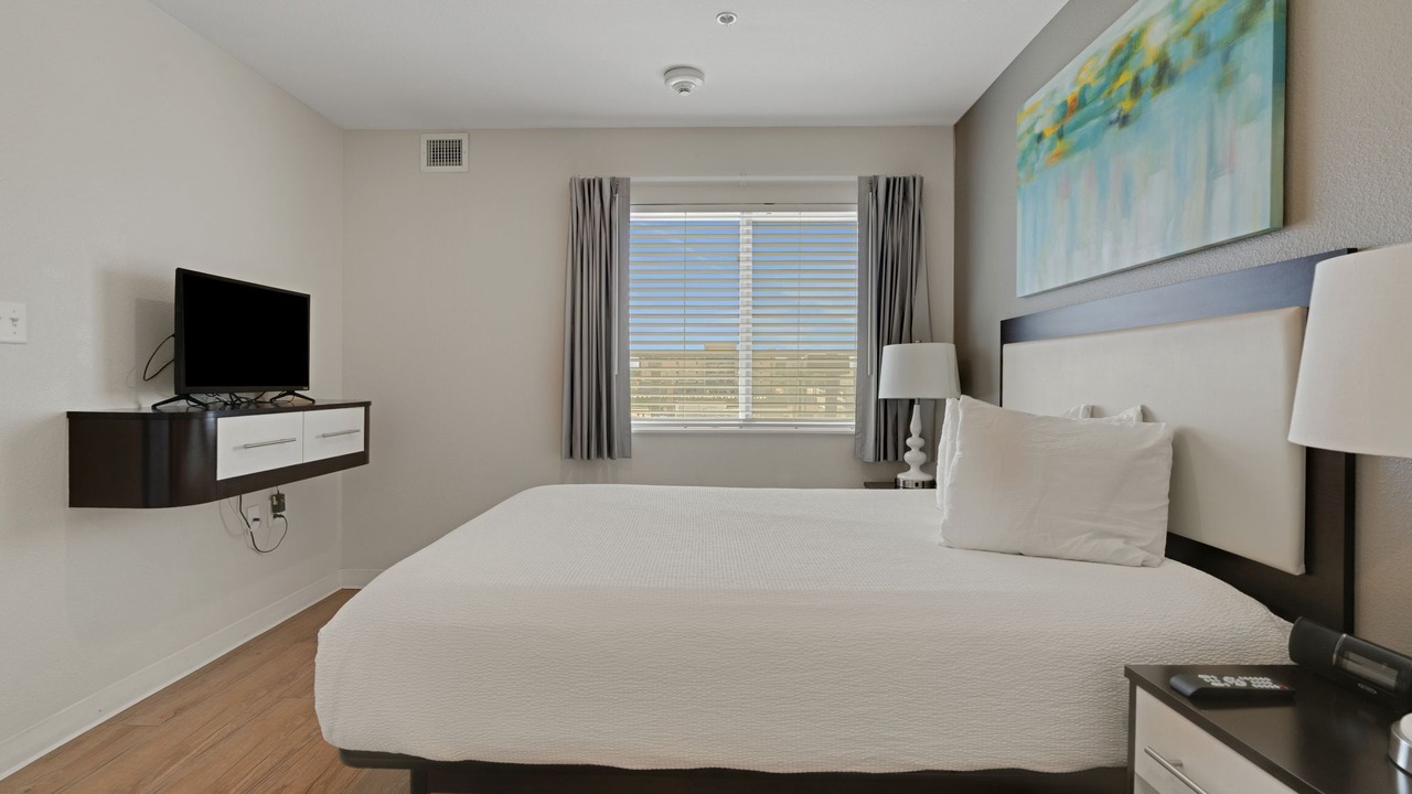 Photo of Bedroom in Far North Central