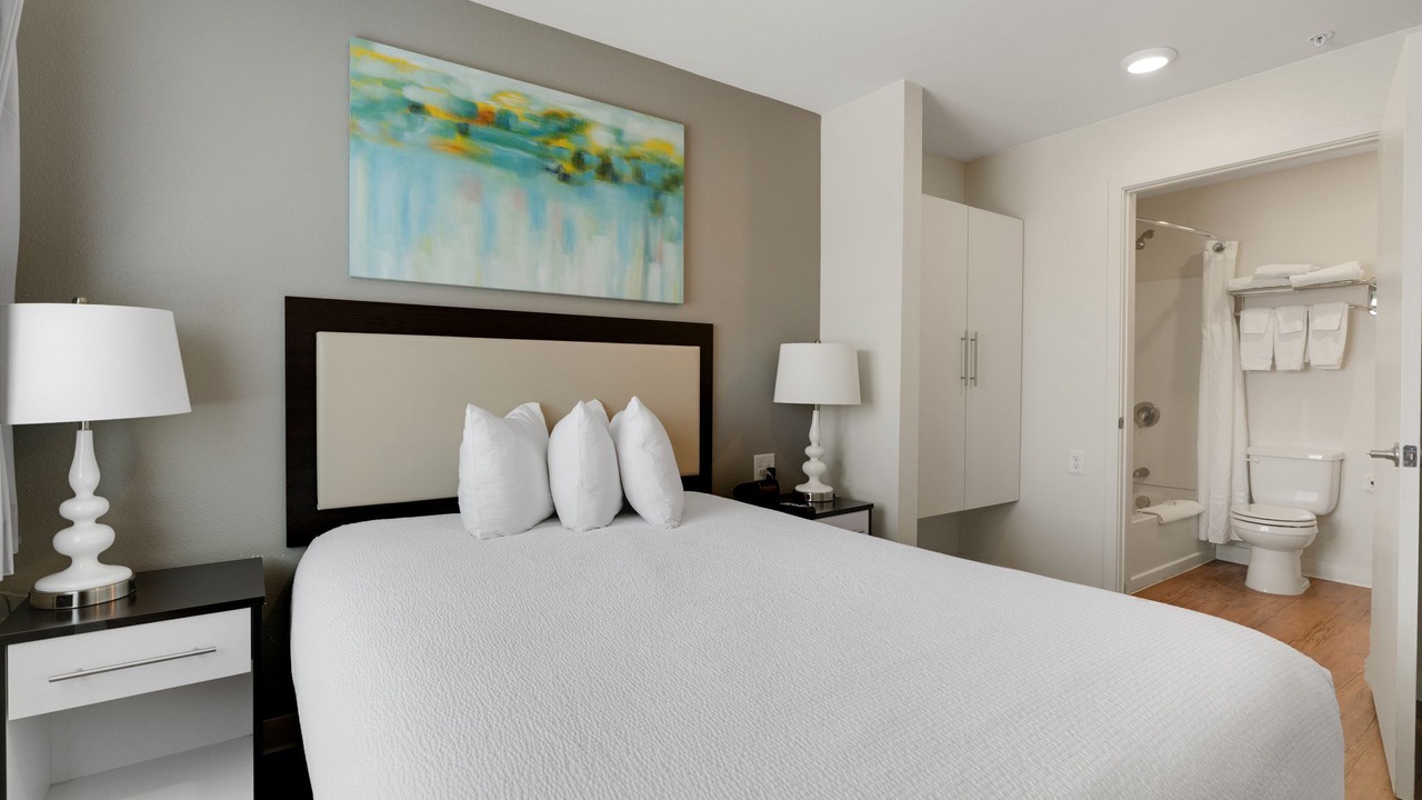 Photo of Bedroom in Far North Central