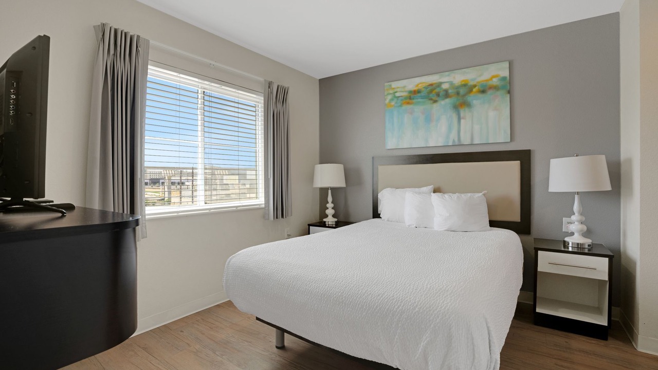 Photo of Bedroom in Far North Central