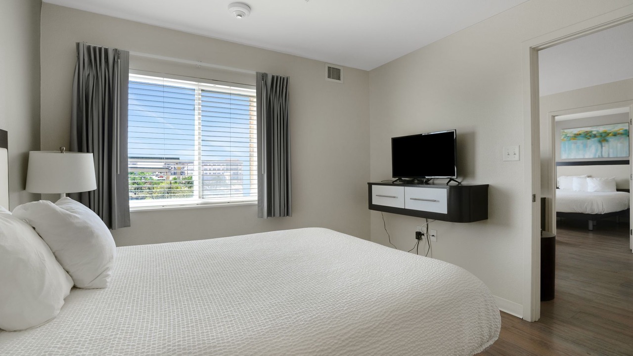 Photo of Bedroom in Far North Central