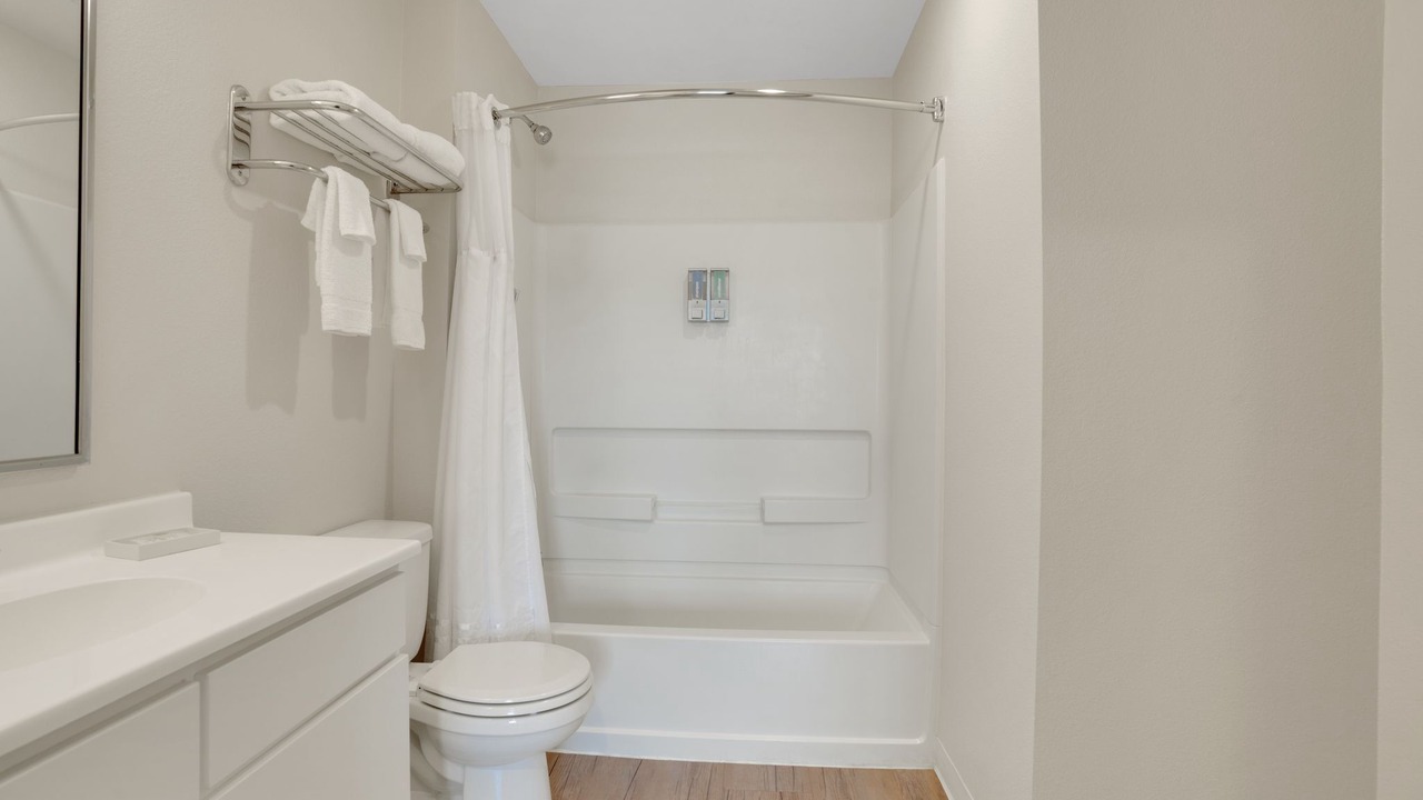 Photo of Bathroom in Far North Central