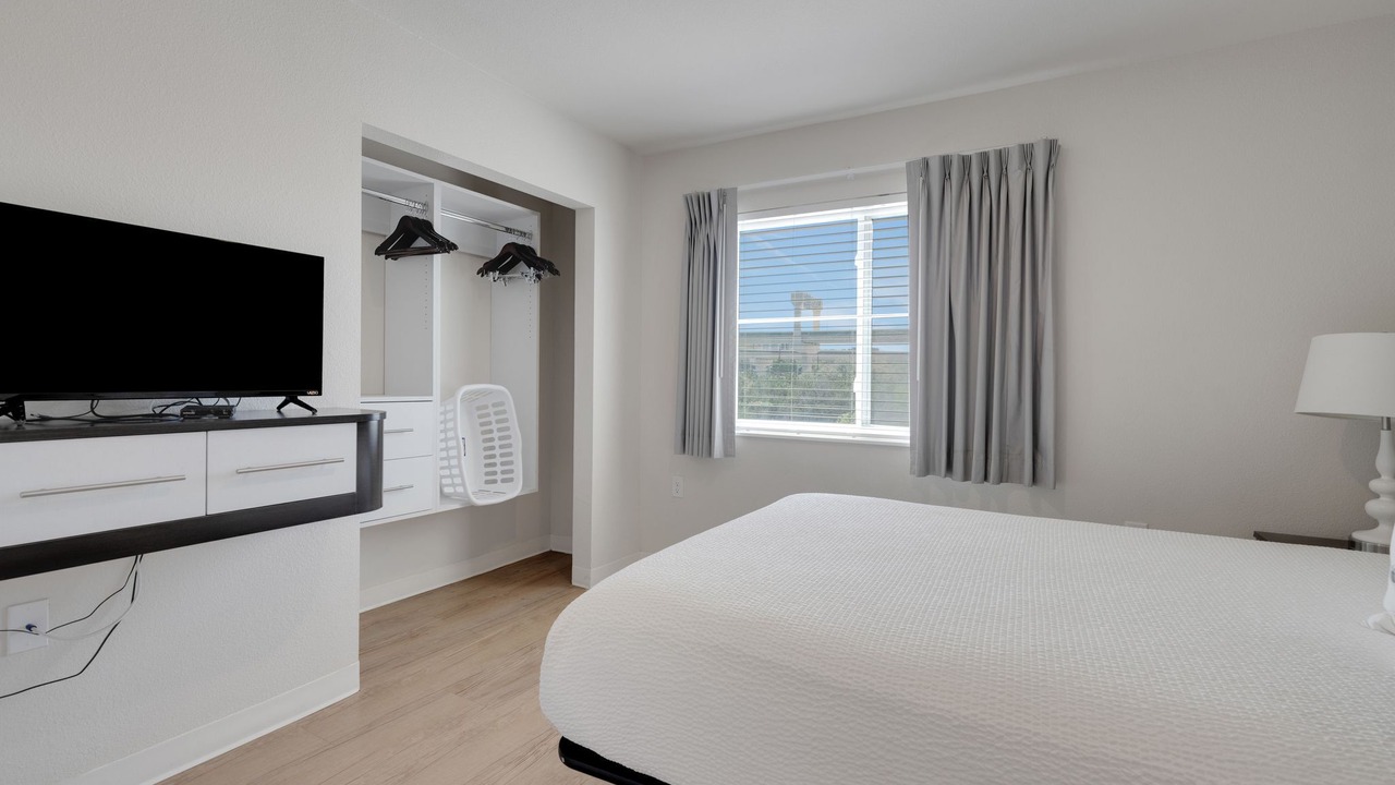Photo of Bedroom in Far North Central