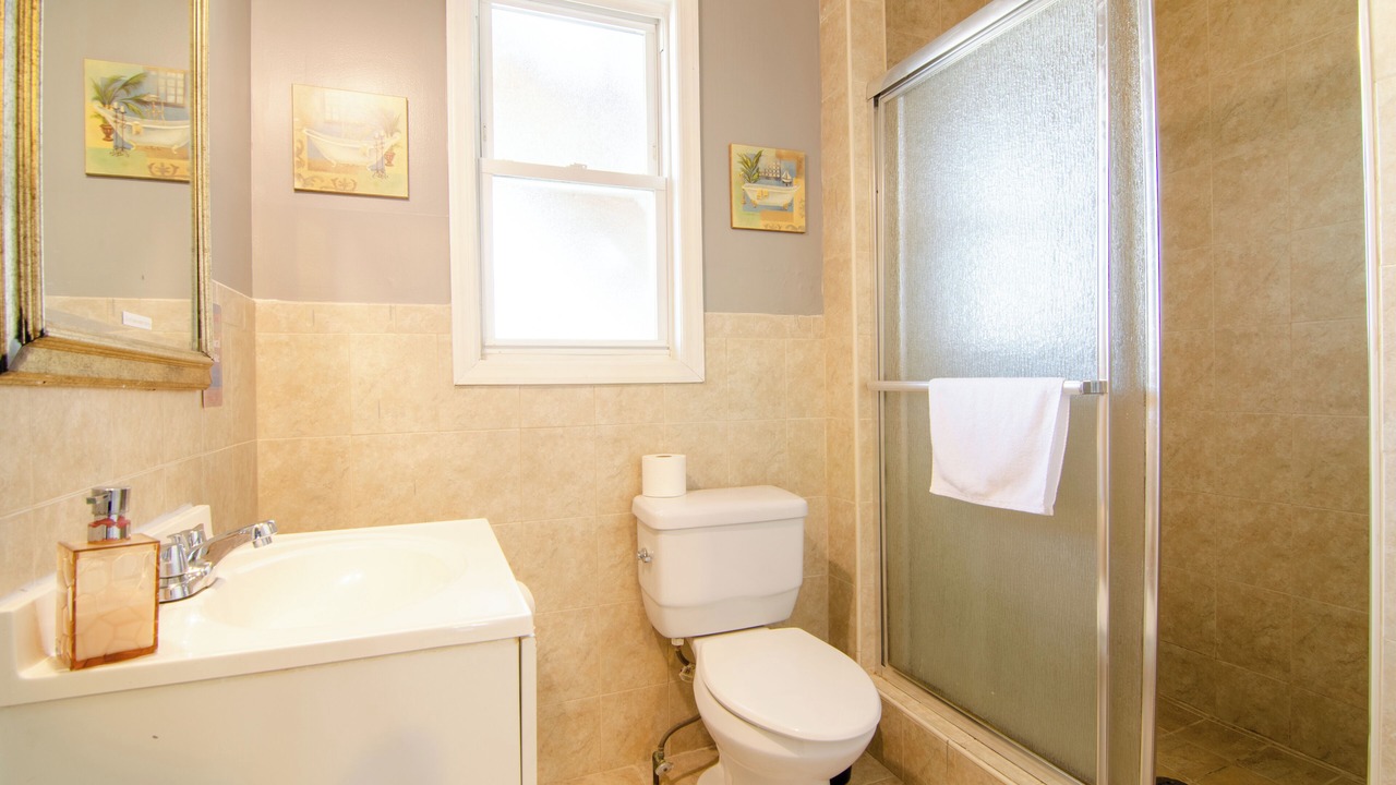 Photo of Bathroom in North Bergen