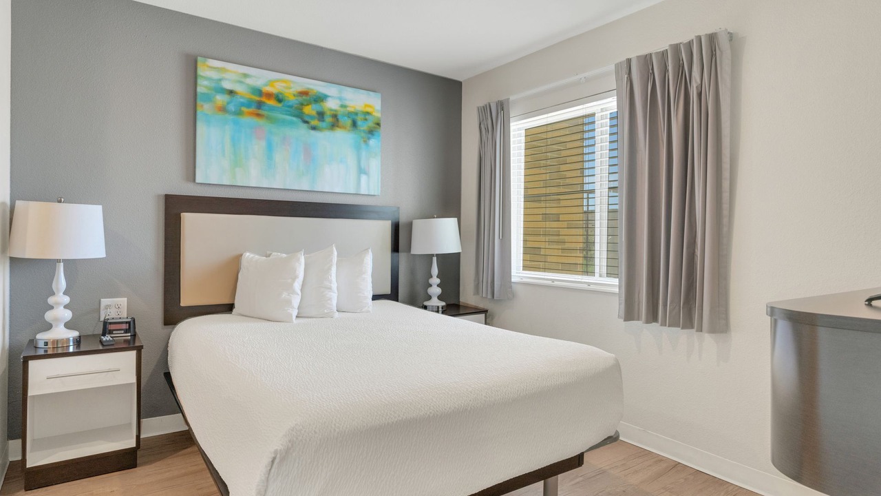 Photo of Bedroom in Far North Central