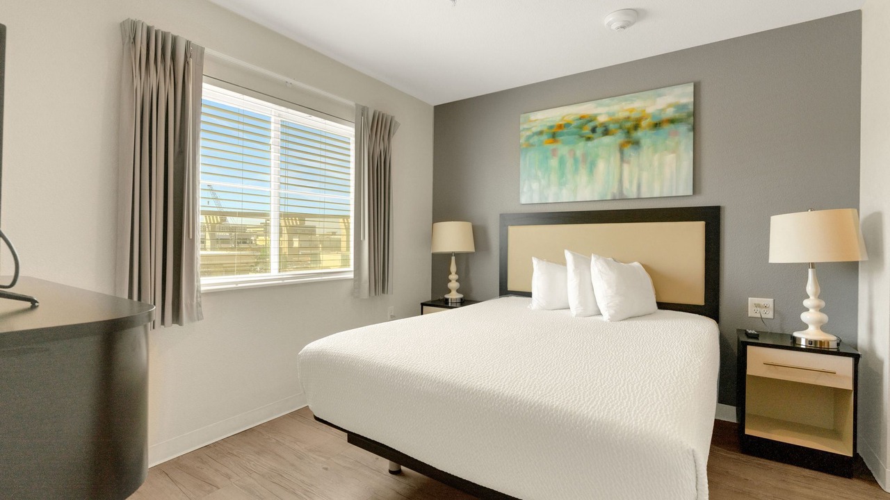 Photo of Bedroom in Far North Central