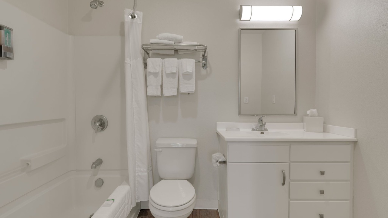 Photo of Bathroom in Far North Central