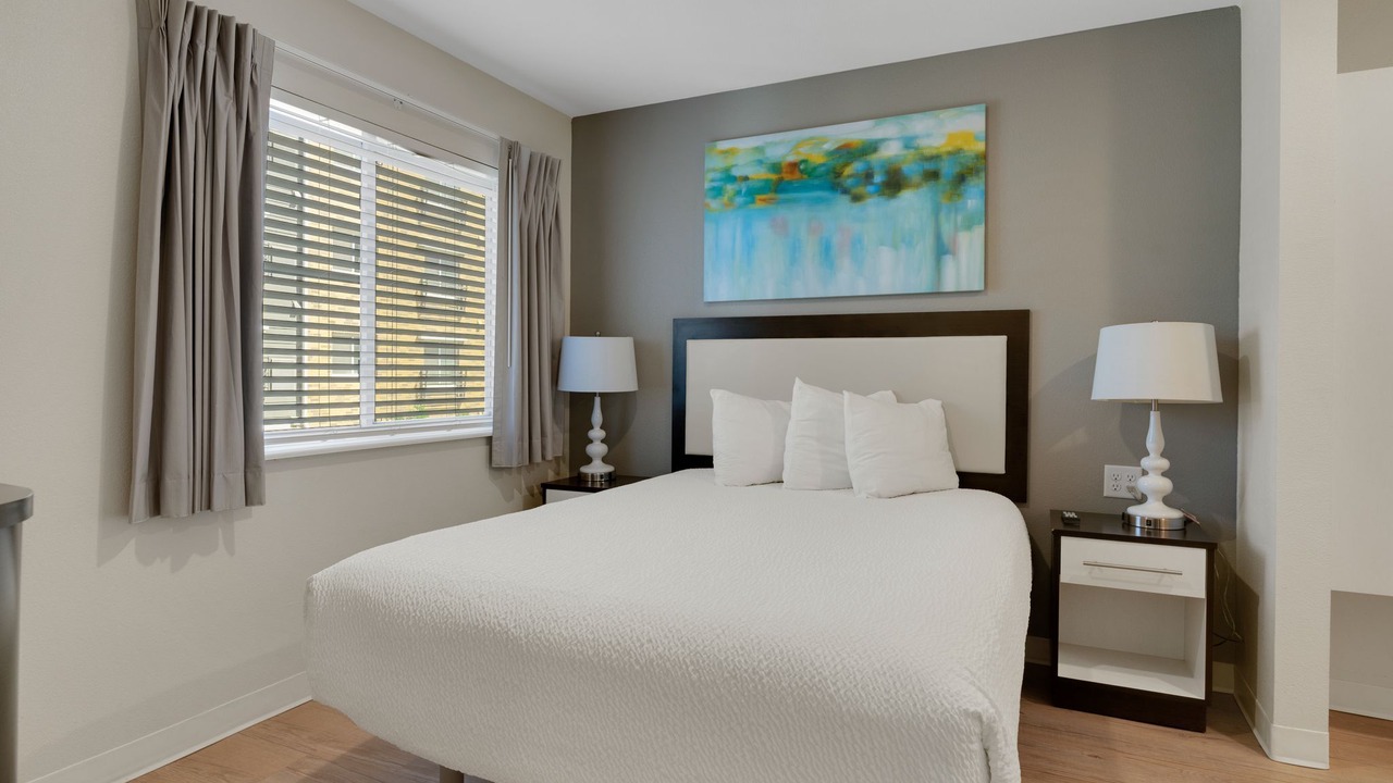 Photo of Bedroom in Far North Central