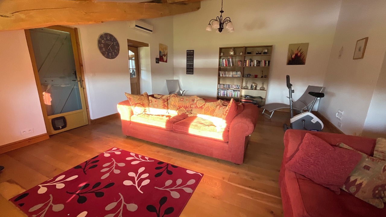 Photo of Livingroom in Armillac