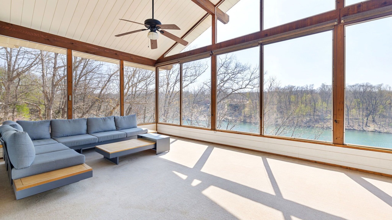 Photo of Livingroom in Bella Vista