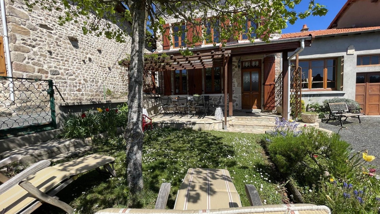 Photo of Patio Balcony in Laprugne