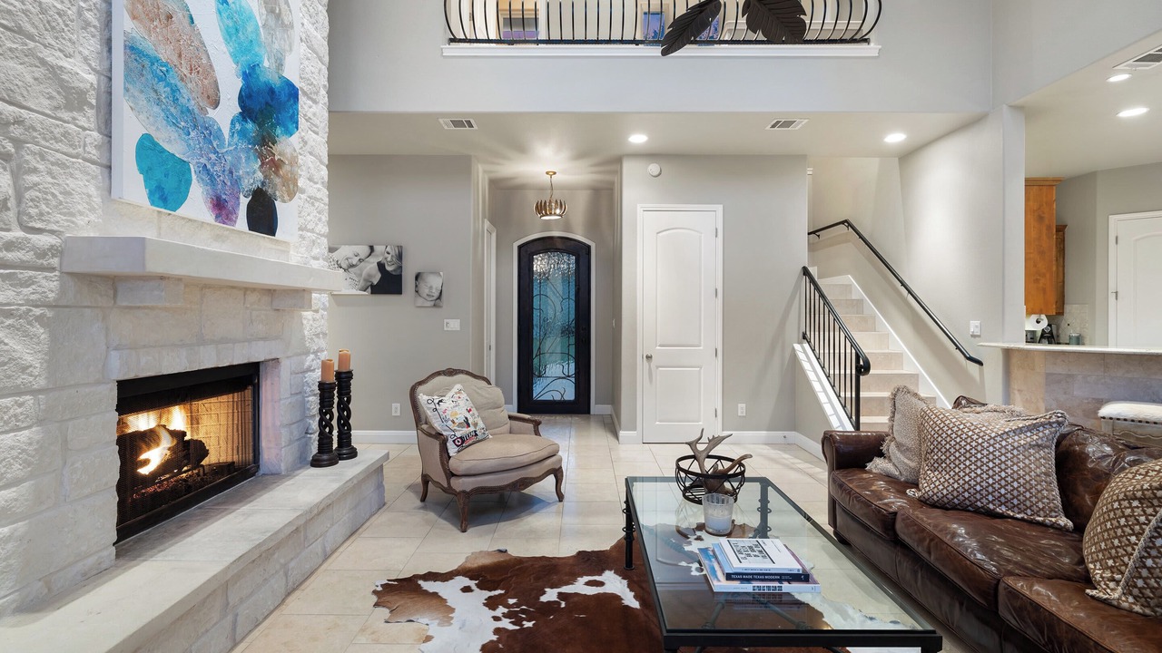 Photo of Livingroom in Apache Shores