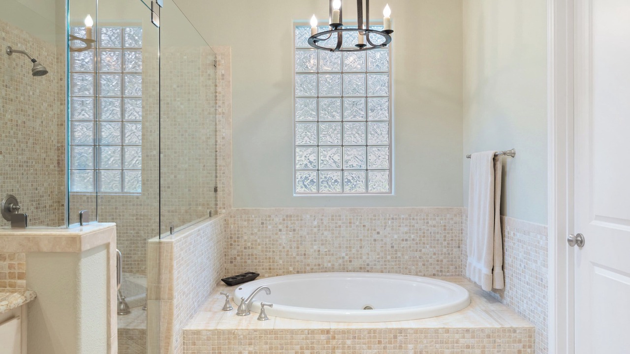 Photo of Bathroom in Apache Shores