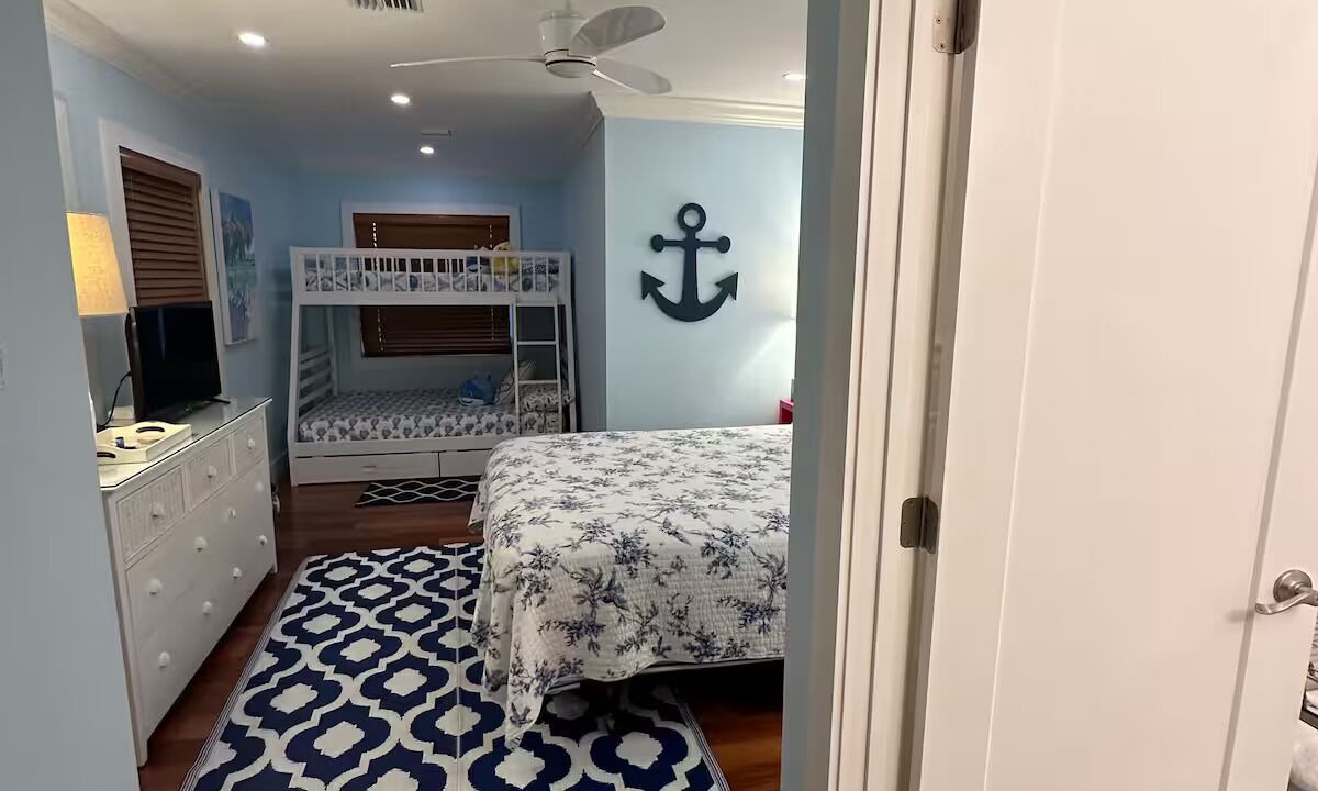 Photo of Bedroom in Sugarloaf Key