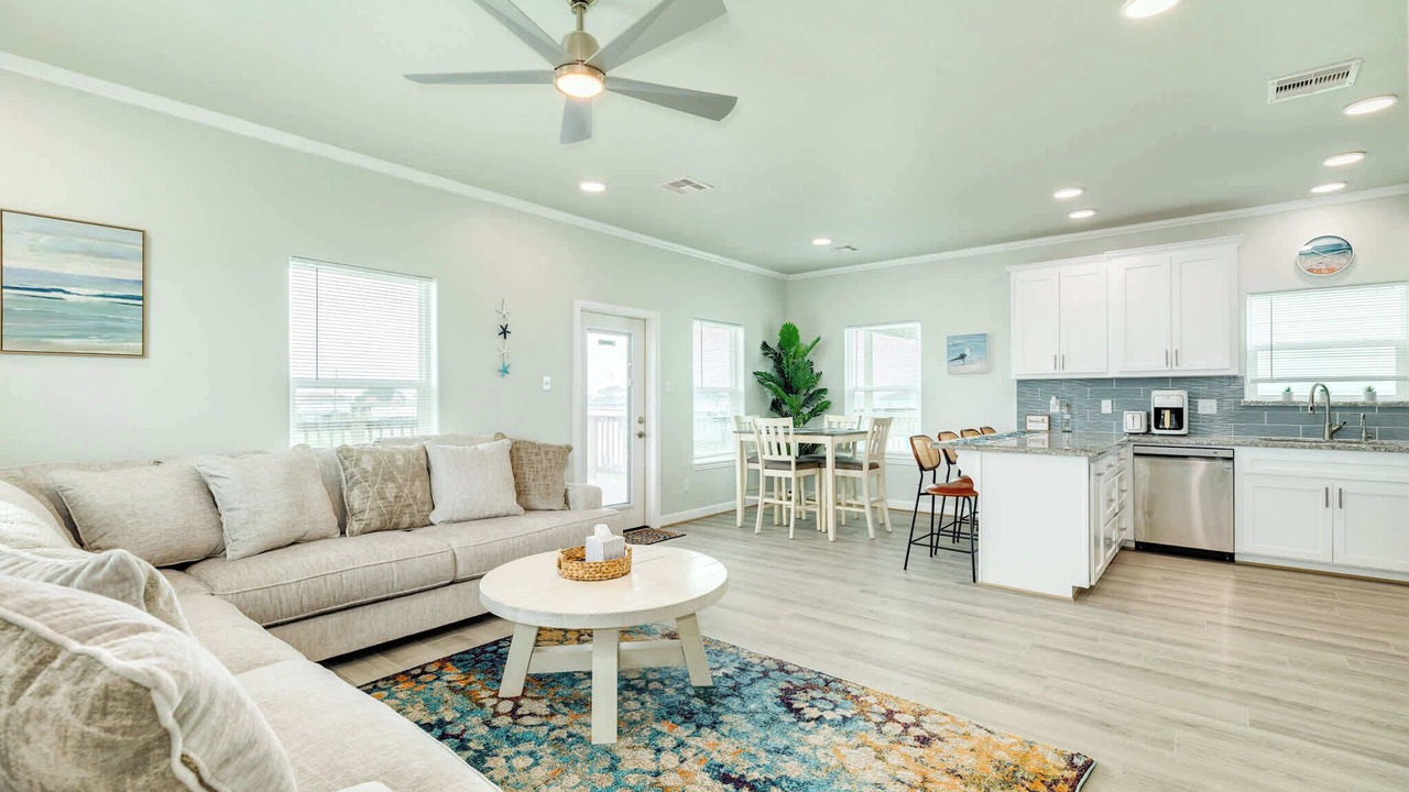 Photo of Livingroom in Surfside Beach