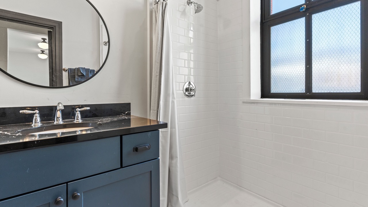 Photo of Bathroom in Newark