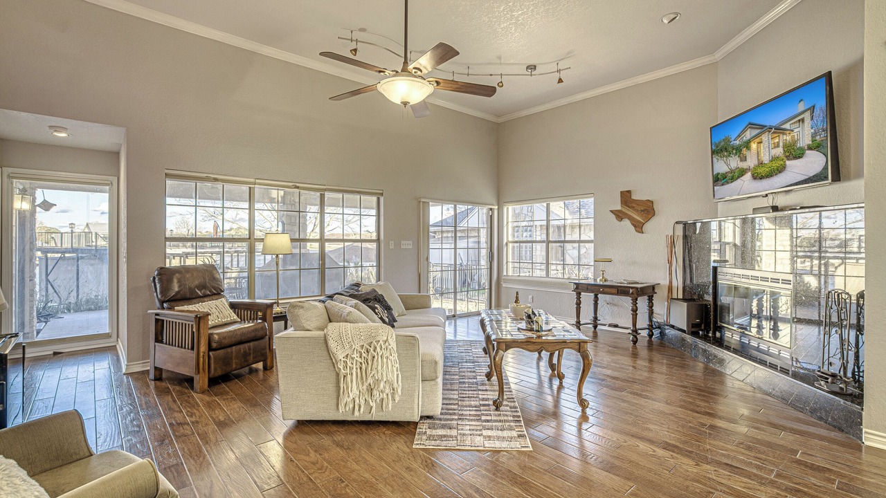 Photo of Livingroom in Granite Shoals