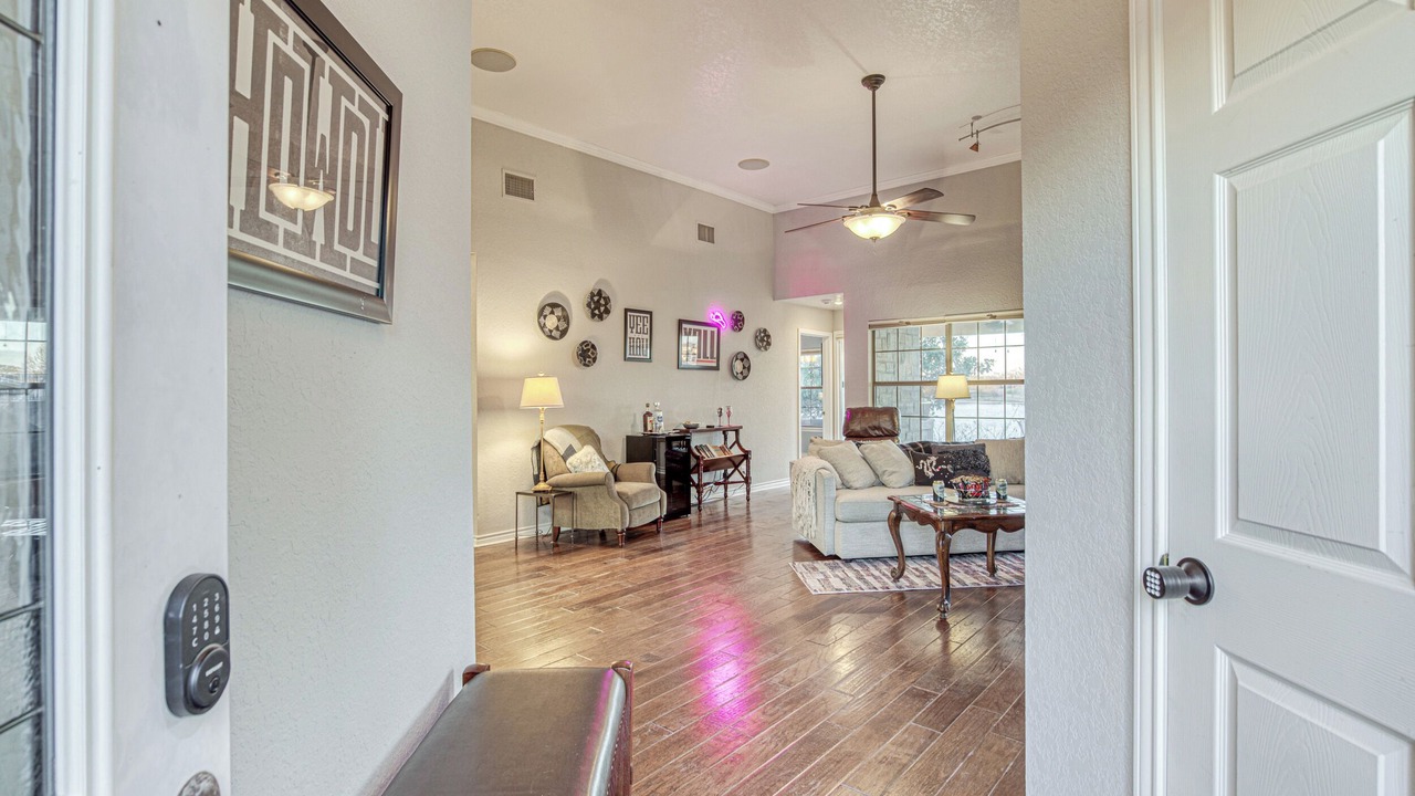 Photo of Livingroom in Granite Shoals