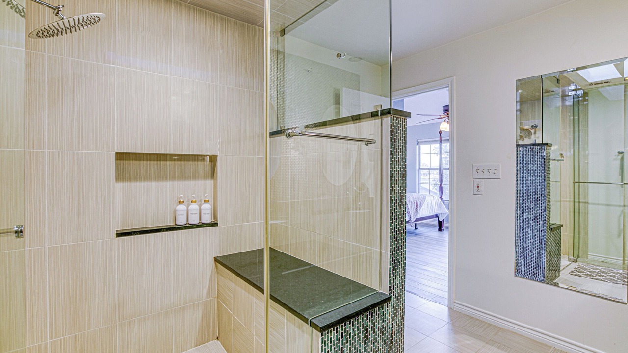 Photo of Bathroom in Granite Shoals