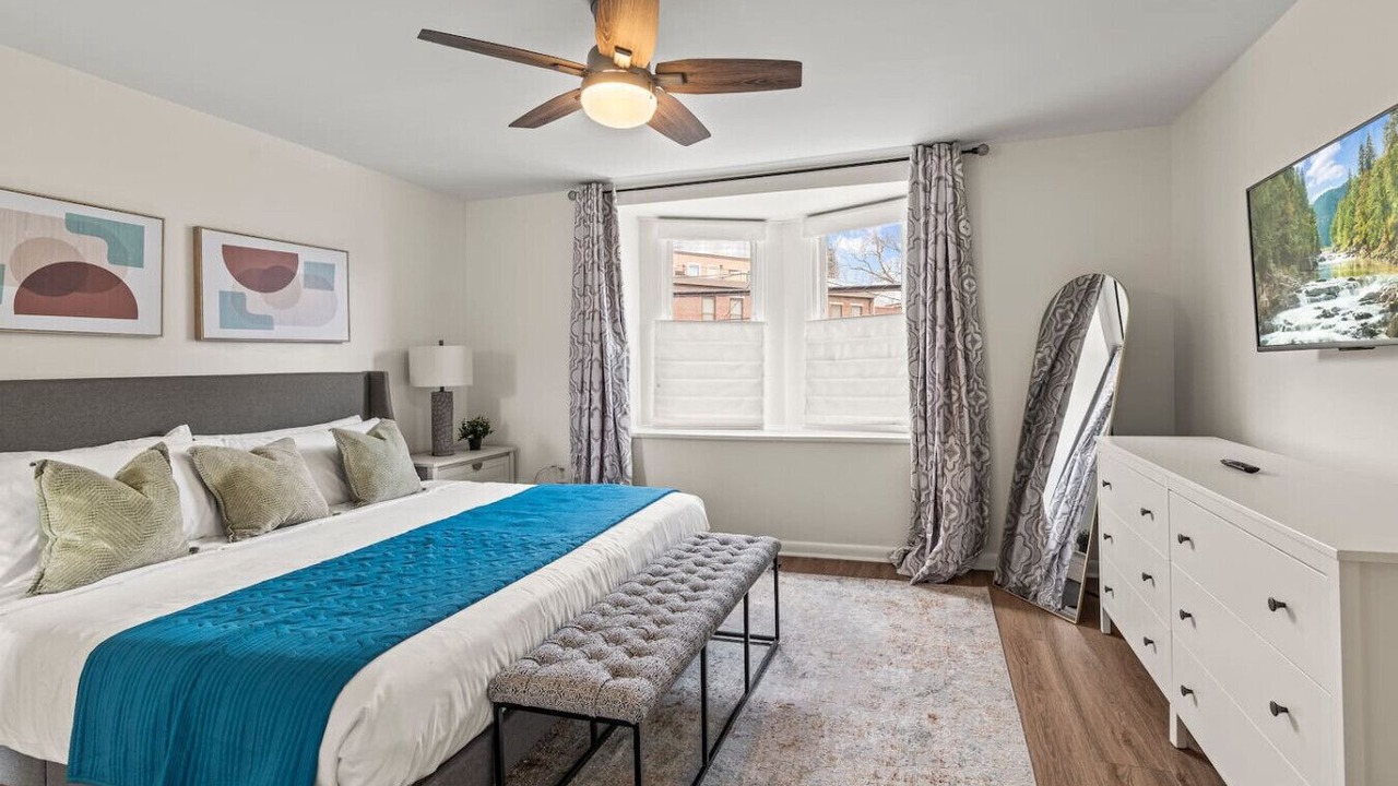 Photo of Bedroom in Southwest Center City