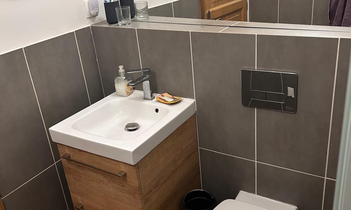 Photo of Bathroom in Reynes