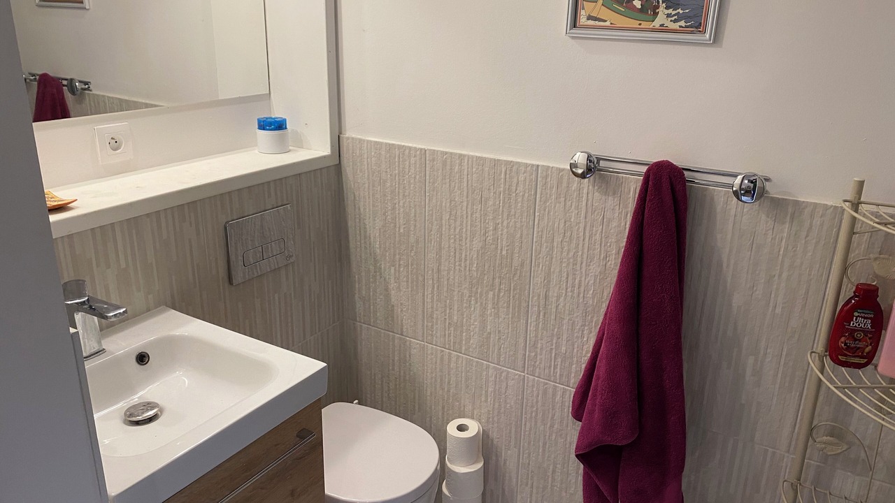 Photo of Bathroom in Reynes