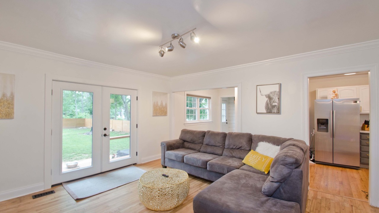 Photo of Livingroom in Decatur