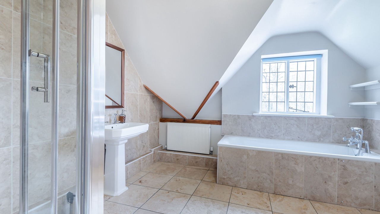 Photo of Bathroom in Reading