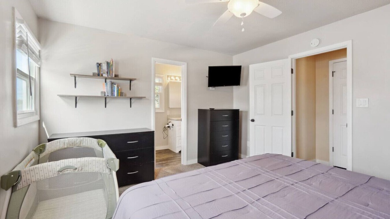 Photo of Bedroom in Norwalk