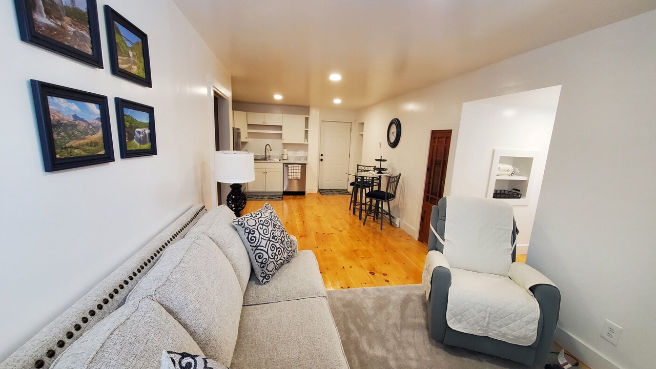 Photo of Livingroom in Manlius