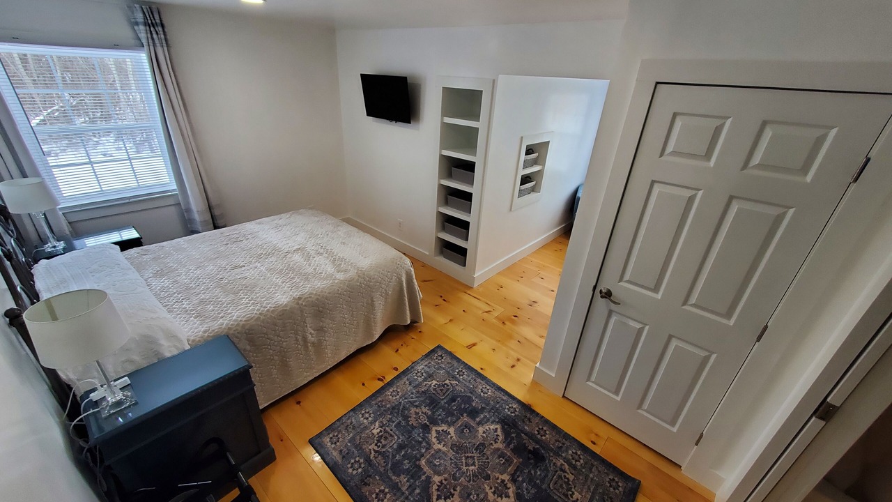 Photo of Bedroom in Manlius