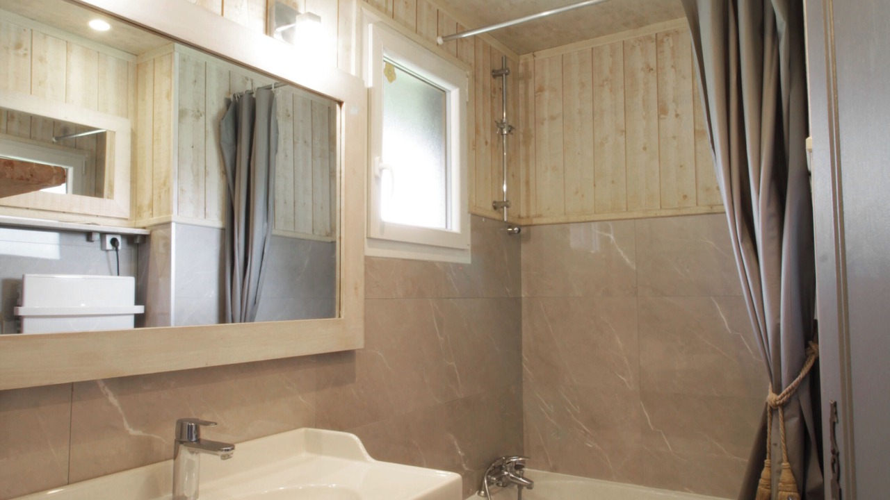Photo of Bathroom in Ontex