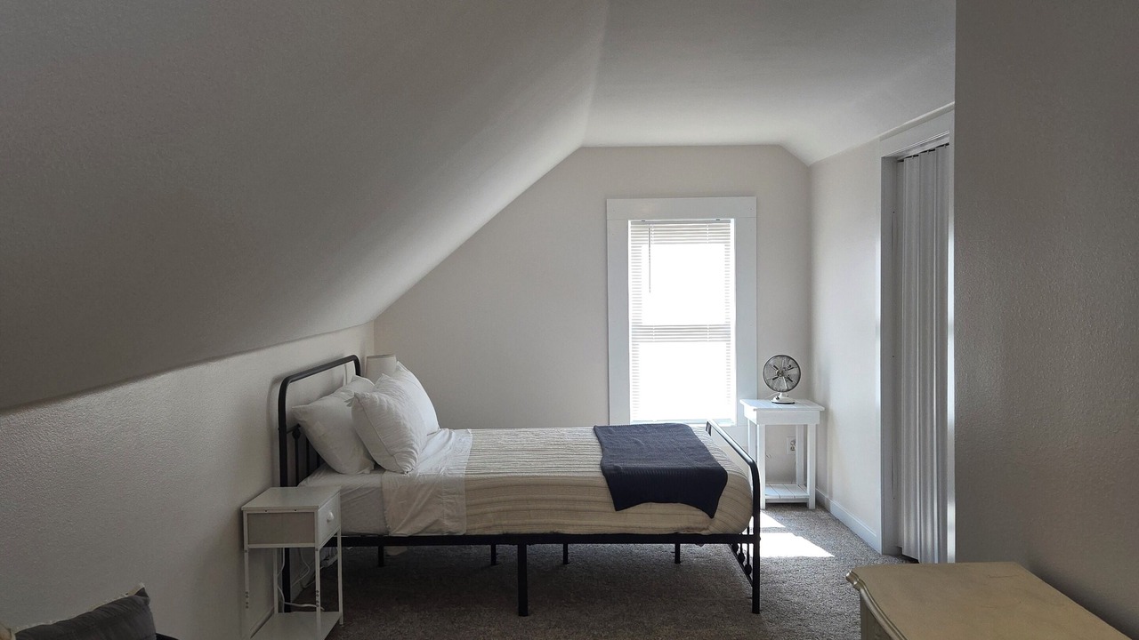 Photo of Bedroom in Eleroy