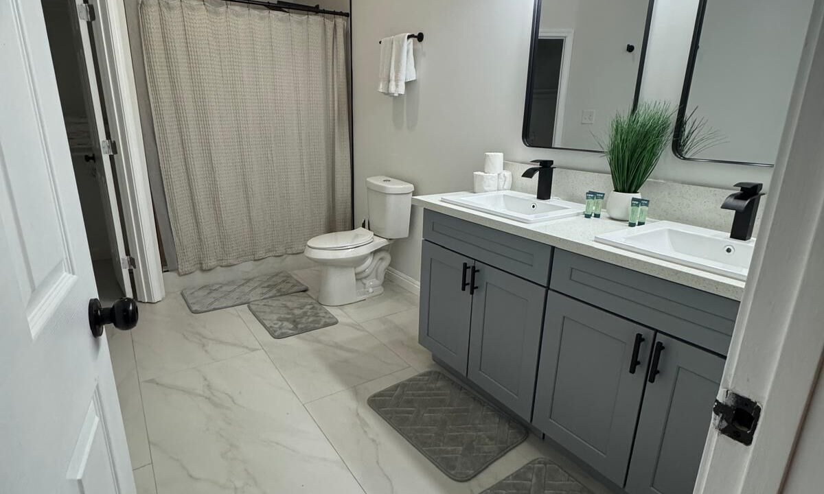 Photo of Bathroom in Olive Branch