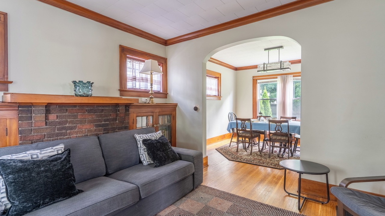 Photo of Livingroom in Rochester