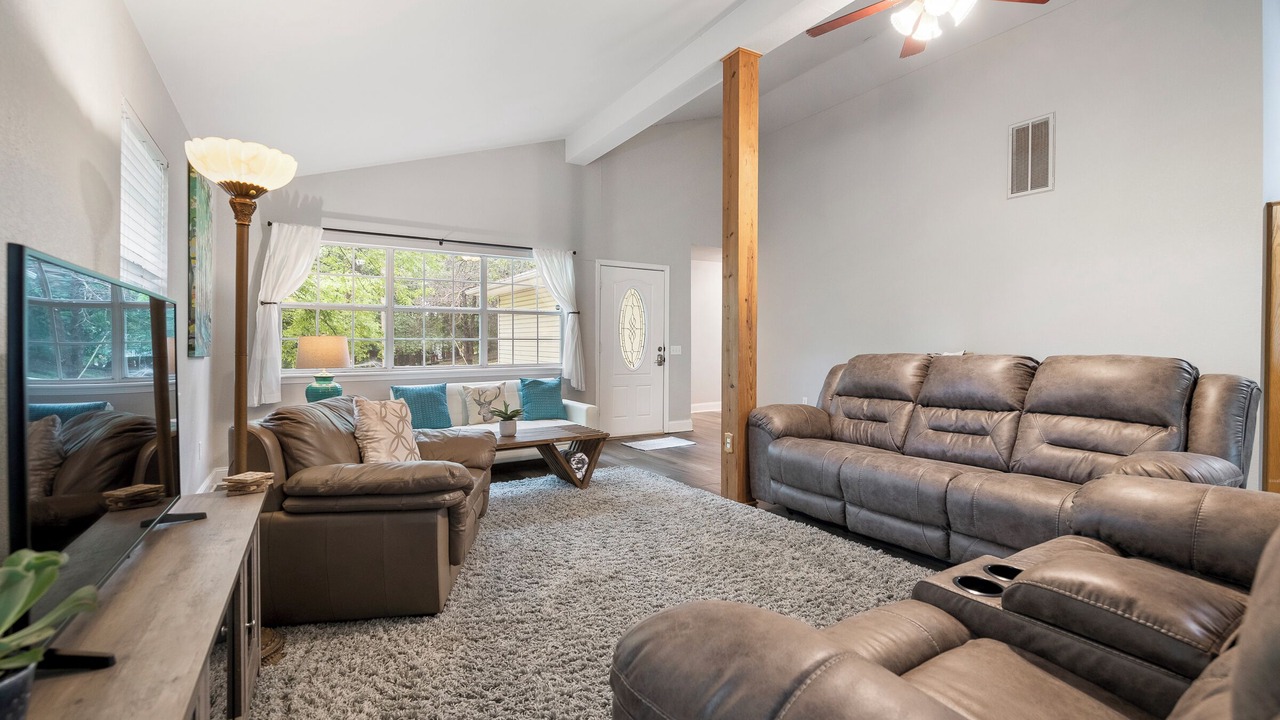 Photo of Livingroom in Fayetteville