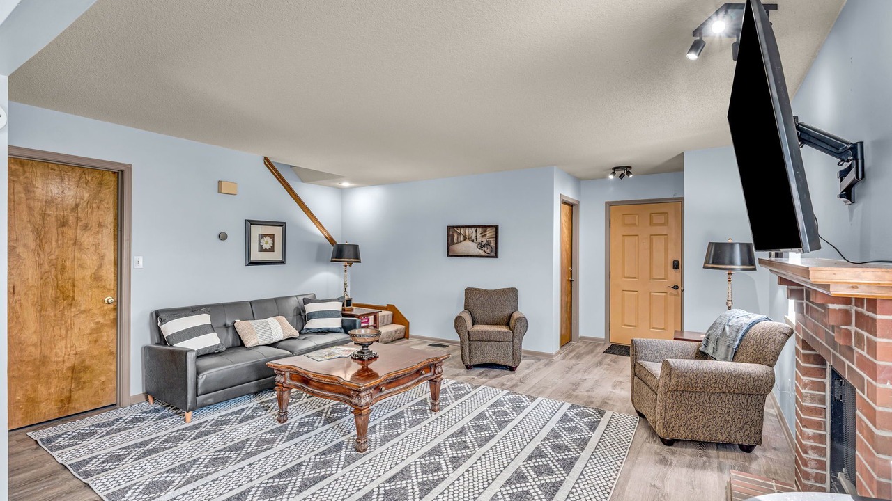 Photo of Livingroom in Southwest Topeka