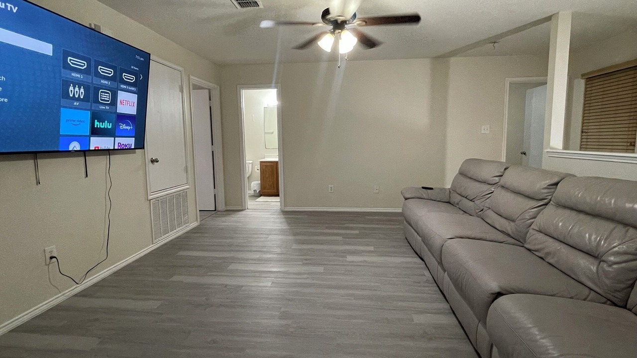 Photo of Livingroom in Wetmore