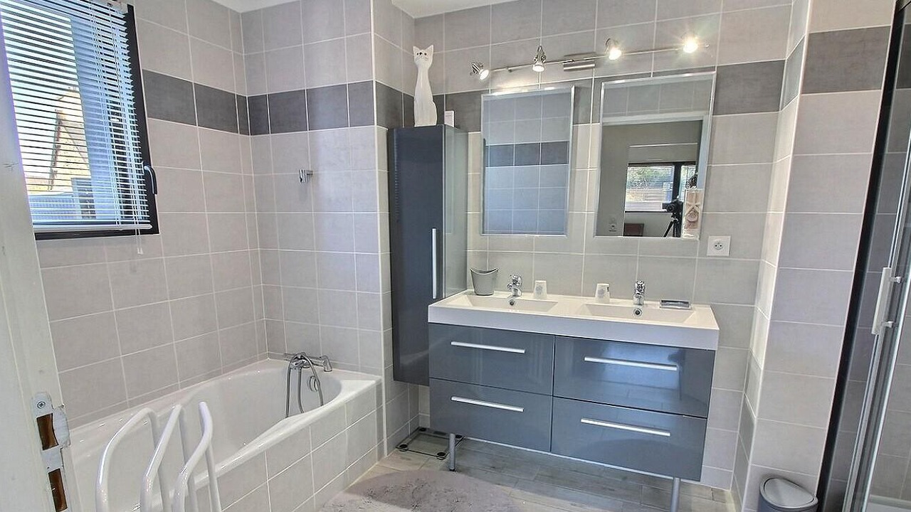 Photo of Bathroom in Pordic