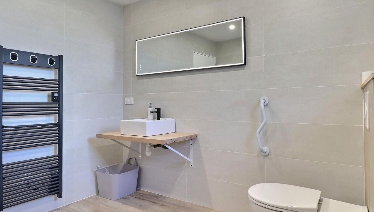 Photo of Bathroom in Parce