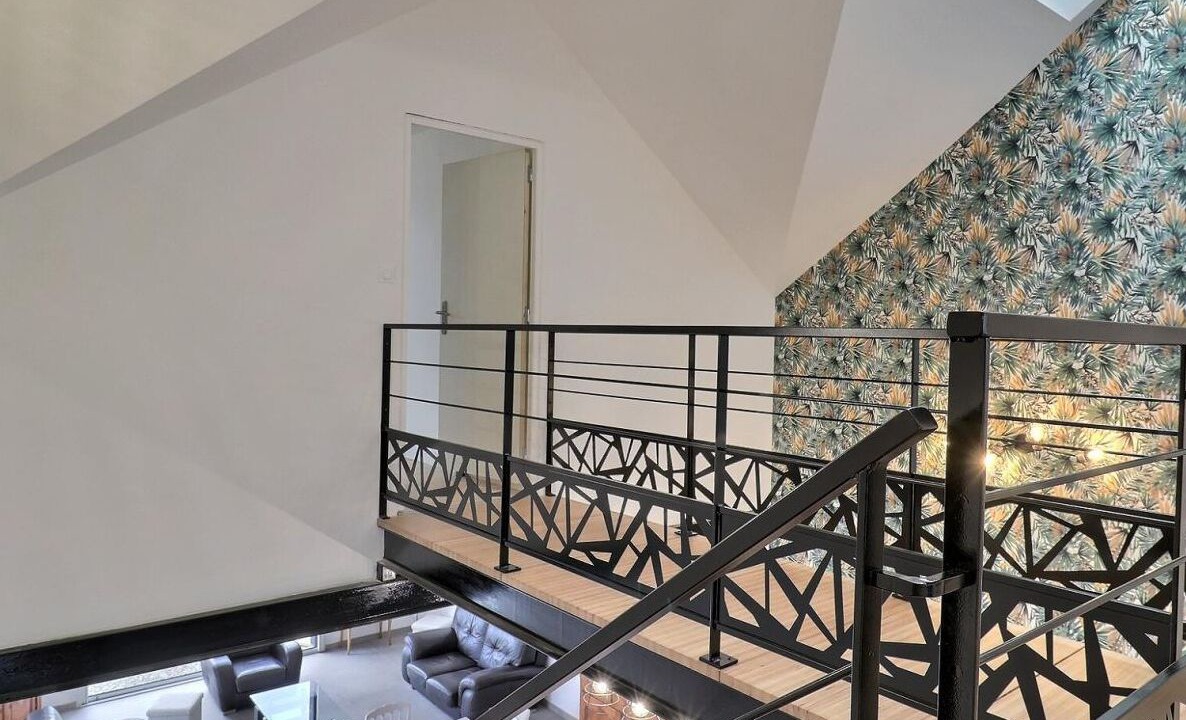 Photo of Others in Parce