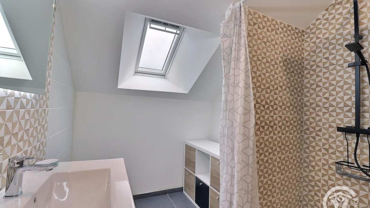 Photo of Bathroom in Parce