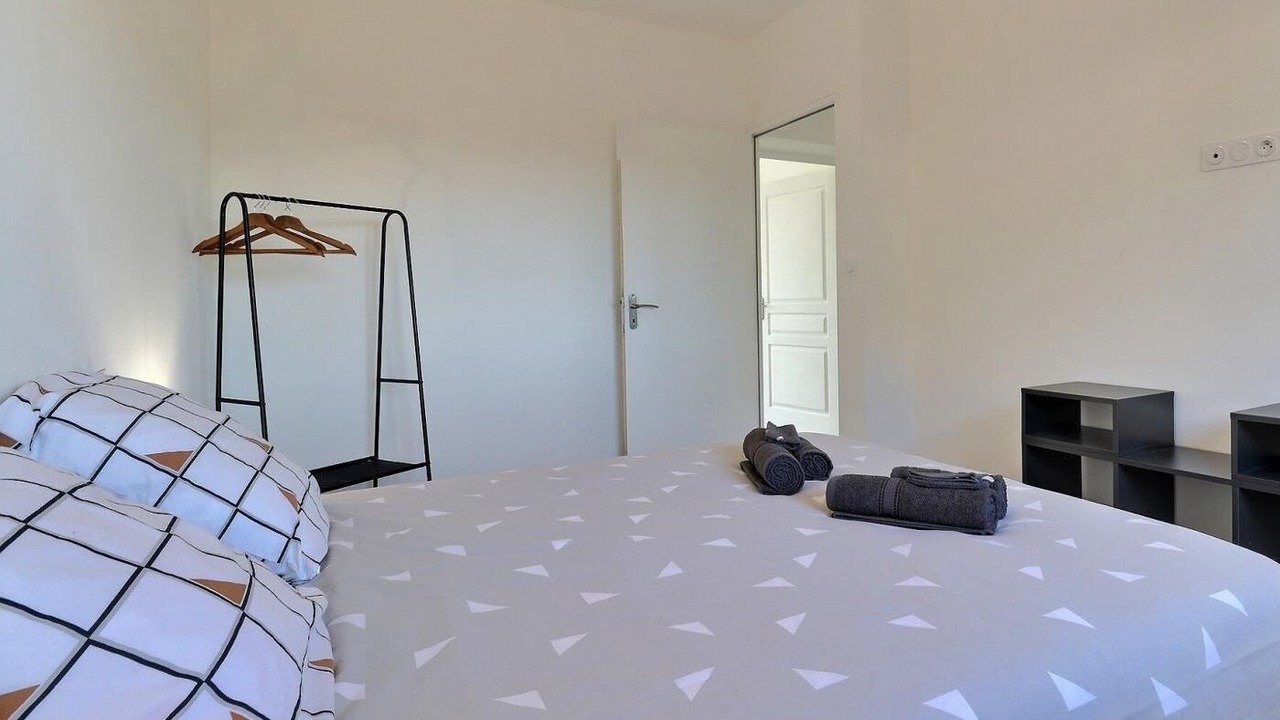 Photo of Bedroom in Parce